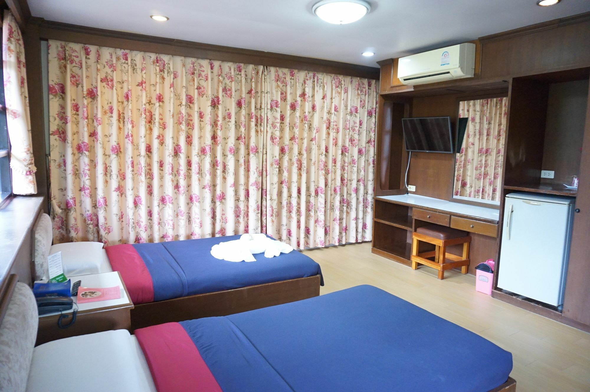 Eiffel Inn 拉廊 外观 照片