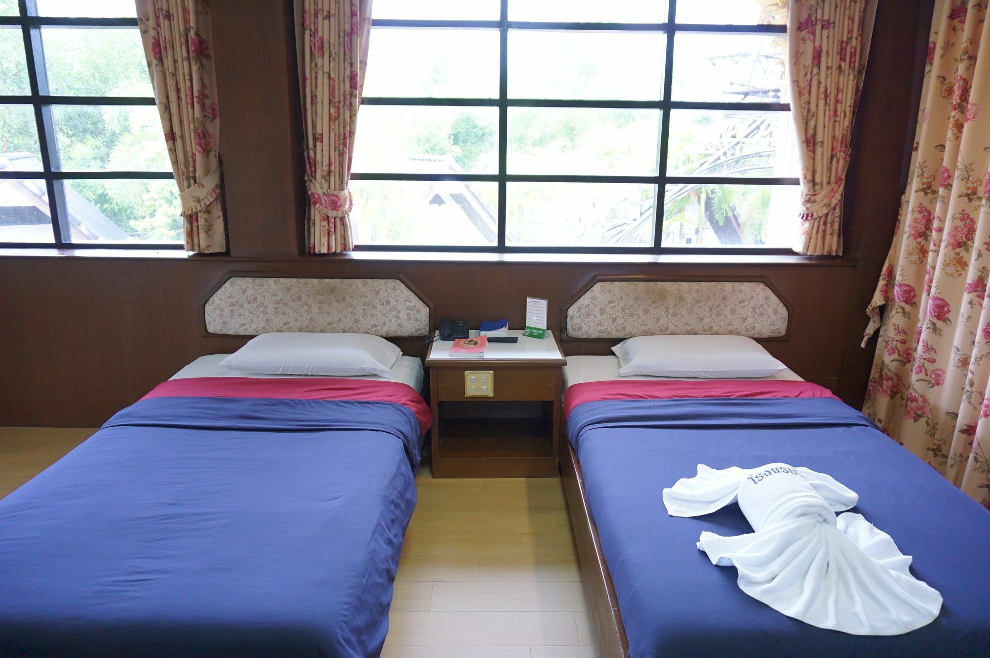 Eiffel Inn 拉廊 外观 照片